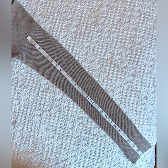 Garnet Hill Ribbed Cashmere Scoop Neck Sweater A-Line Soft Brown Sz L - Picture 11 of 13